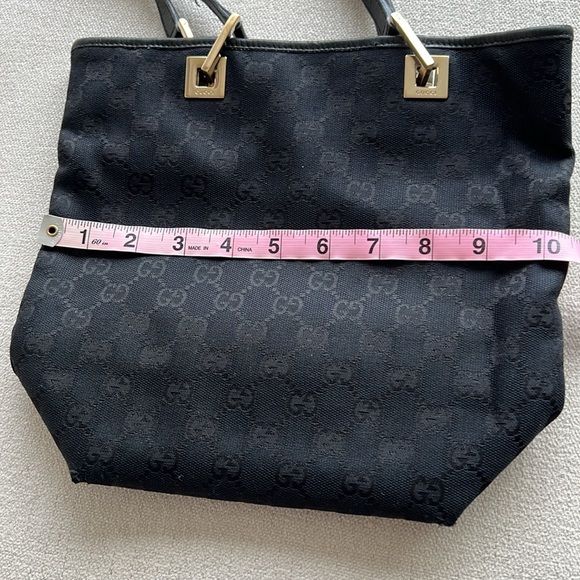 Gucci GG Canvas Bucket Tote in Black with Gold-tone Hardware VTG - Picture 15 of 16